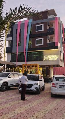 Gwalior Hotel | Skyfarm Resort