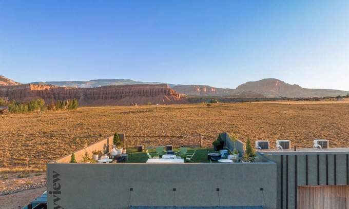 Torrey Hotel | Skyview Hotel
