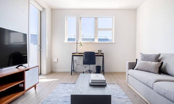 Milpitas Apartment | Sleek Milpitas 1BR w/Gym, Pool, walk to BART + Great Mall, by Blueground