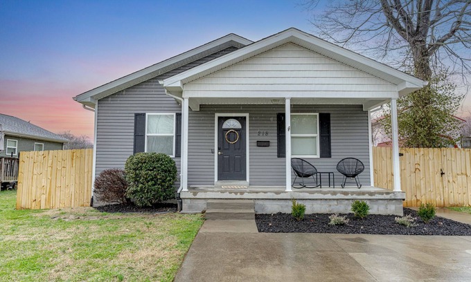 Elizabethtown House | Sleek+ Modern Home Close to Downtown