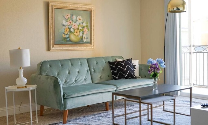 Oklahoma City Apartment | Sleepover: Dashing 1BD/1BA + Balcony - OKCn