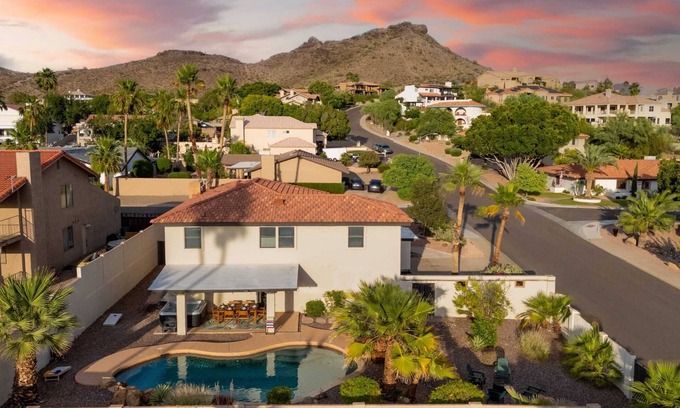 North Mountain House | Sleeps 18~Heated Pool~ Hot Tub~Desert Oasis