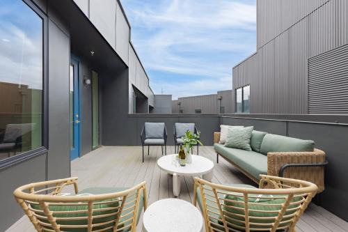 Five Points House | Sleeps 24 2 Units Near DT Nashville Outrider by AvantStay