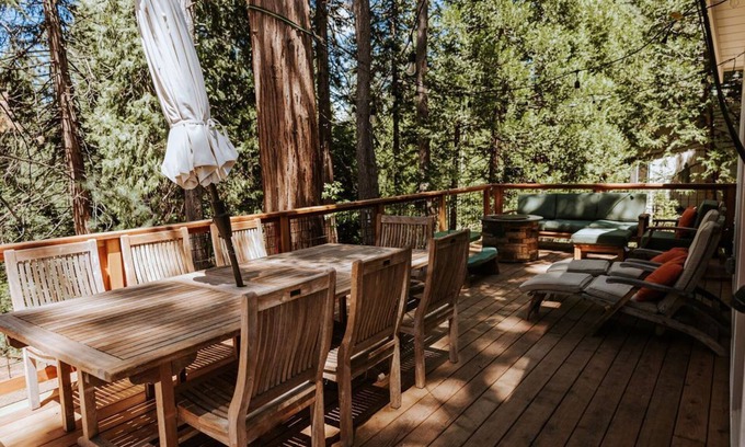 Glencoe Cabin | sleepy bear cabin with AC/private lake in peaceful Arnold