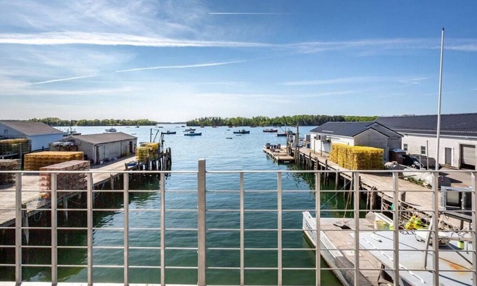 Friendship House | Sloop Days at Naughty Pine, An Oceanfront Retreat