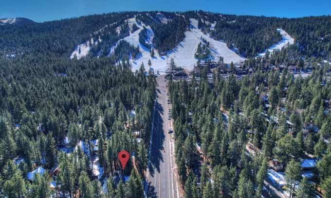 Summit Estates House | Slope Views, Game Room's, EV Charger's, and More!