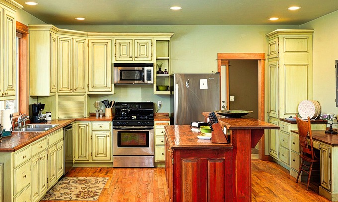 Bozeman House | Smack Dab in the Middle of Bozeman!