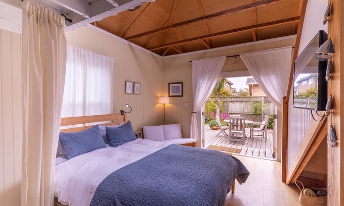 Half Moon Bay Cottage | Small Beach Cottage near the Coastal Trail and The Ritz