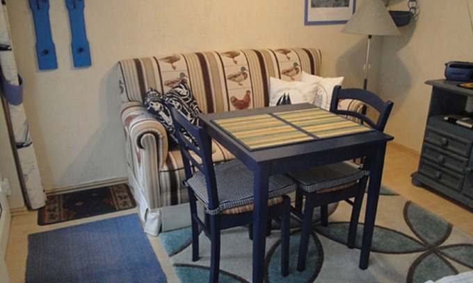 Breege Apartment | Small blue apartment - small blue apartment