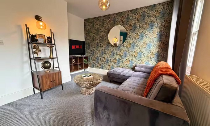 Hexham House | Smart 3-Bed in Hexham-Ideal for Workers & Families