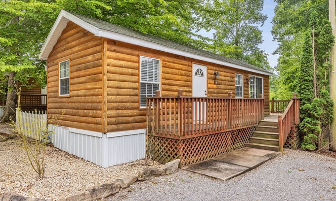 Monteagle Cottage | Smarter than the Average Stay at the Yogi Cottage!
