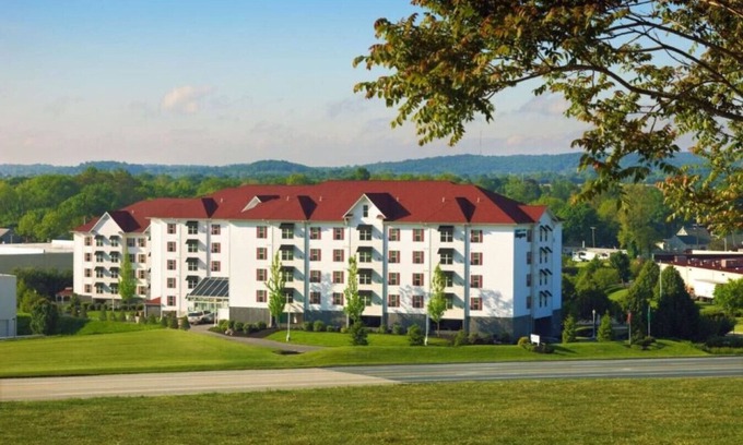 Hershey Condo | Smell the Chocolate from Hershey Park in this great resort 2BD vacation condo