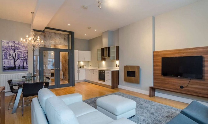 Cathedral Quarter Apartment | Smithfield Apt in Belfast's Cathedral Quarter