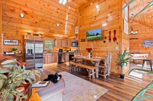 Sevierville House | Smokies Couple Getaway by Ghosal Lodging