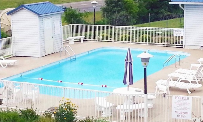 Kodak Hotel | Smokies Motel