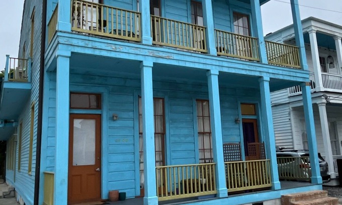 Faubourg Lafayette Apartment | Snazzy Studio Close to Everything