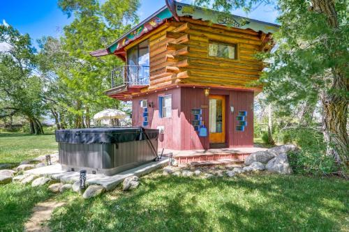 Clark House | Snowflake Cabin - Mins to Cody and Red Lodge!