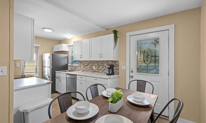 Central - Terry House | Snug, neighborly home perfect for your small group