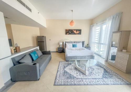 Barsha Heights Apartment | Snug Studio With City Views, Perfect For Couples