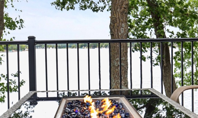 Wautoma House | Soak Up the Last Rays- Hot Tub Pier & Paddleboards