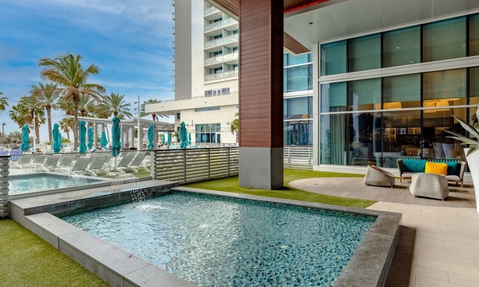 Clearwater Beach Resort | Soak Up the Sunshine at Wyndham Clearwater Beach-1 Bedroom Deluxe