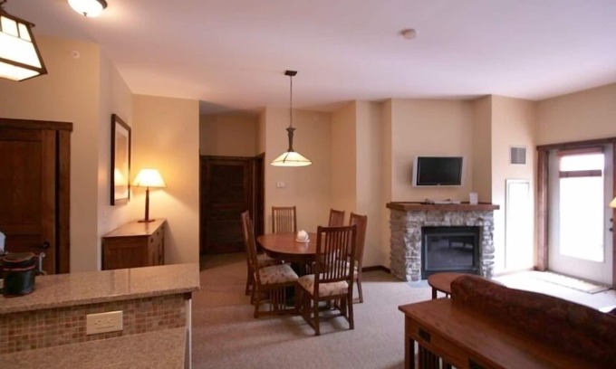 Snowshoe Condo | Soaring Eagle Lodge - Snowshoe's Newest, Platinum Rated