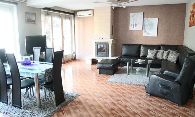 Modrica House | Sobe-Apartmani Modriča