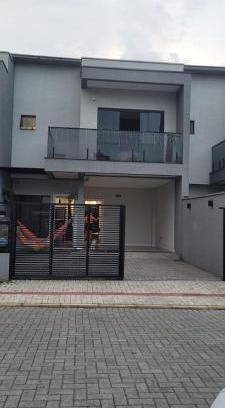 Itacolomi House | Sobrado em Balneário Piçarras