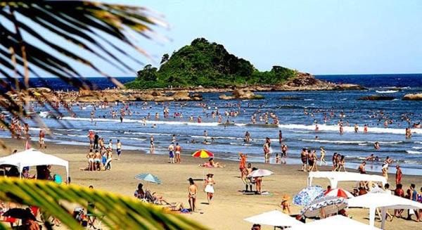 Praia dos Sonhos House | Sobreloja 50m da praia c/garagem