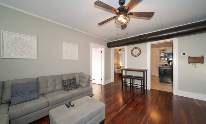 Ghent Apartment | Sojourn at Colley Manor Unit 2