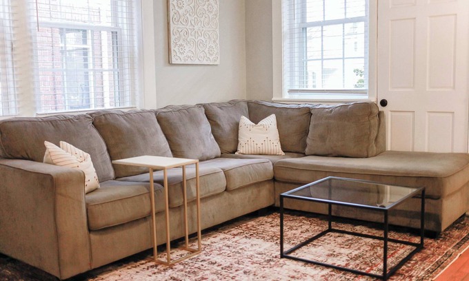 Ghent Apartment | Sojourn at Colley Manor Unit 2 Sleeps 4