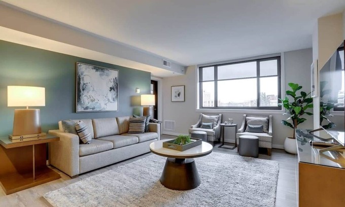 Court House Apartment | Sojourn | Courtland Towers