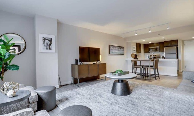 Court House Apartment | Sojourn |Courtland Towers | Great Views