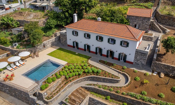 Ribeira Brava Apartment | Solar dos Reis 7, studio for holidays with breakfast