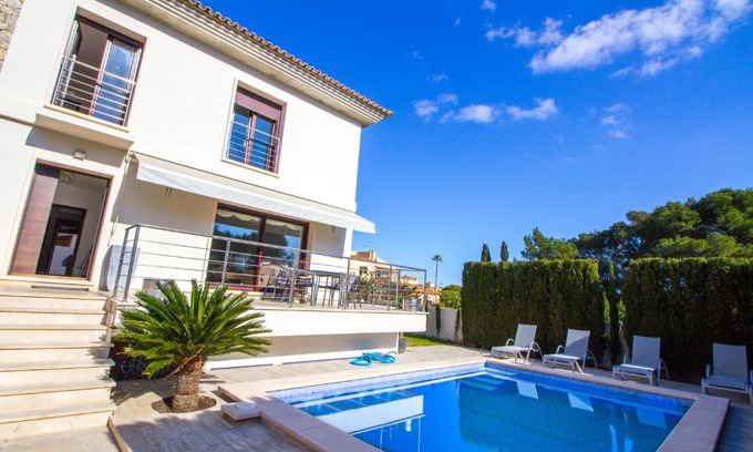Son Moll Villa | Soleado chalet con Piscina, WIFI y A/C