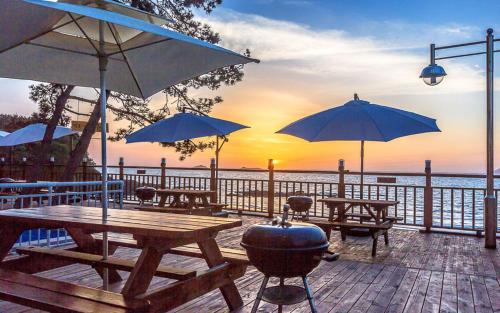 Byeonsan House | Soleiview Spa Pension and Resort