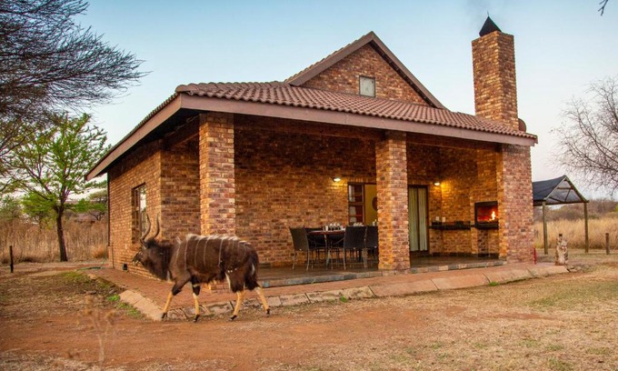 Bela-Bela Ski Chalet | Sondela Nature Reserve & Spa Chalets