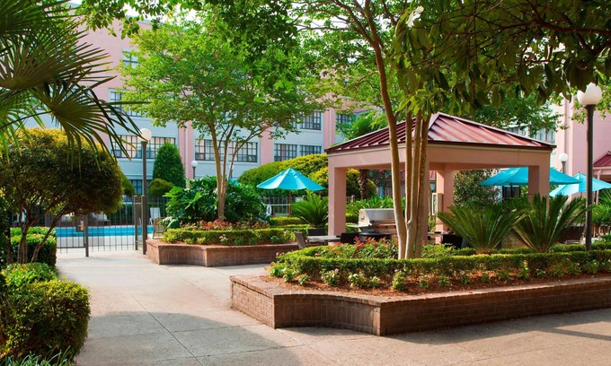 Arts/Warehouse District Hotel | Sonesta ES Suites New Orleans Convention Center