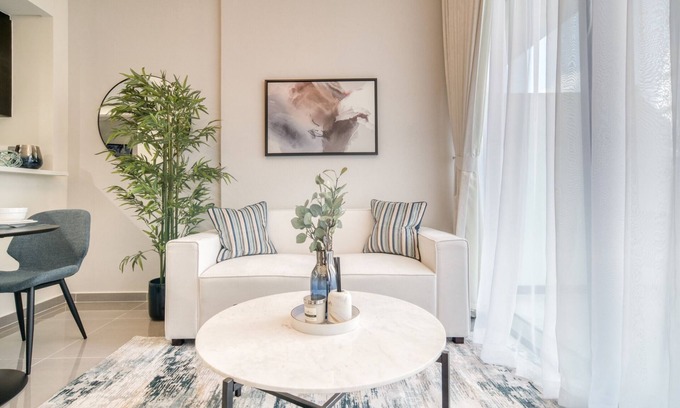 Downtown Dubai Apartment | Soothing 1BR at Merano Business Bay by Deluxe Holiday Homes