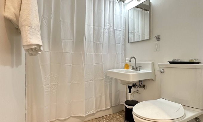 Gadsden Apartment | Sophisticated Studio Apartment in Gadsden, AL