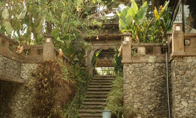 Ciburial Villa | Sosis Kraton