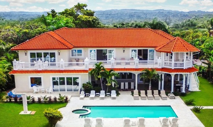 Sosua Villa | Sosua Bachelor Party Ocean Front MEGA Mansion