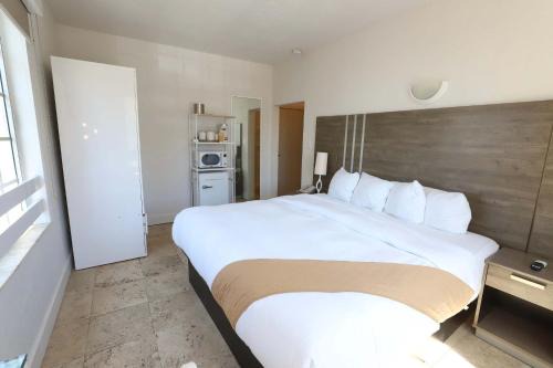 South Pointe Apartment | South Beach Suite in South of Fifth Neighborhood Across from Miami's Best Beach