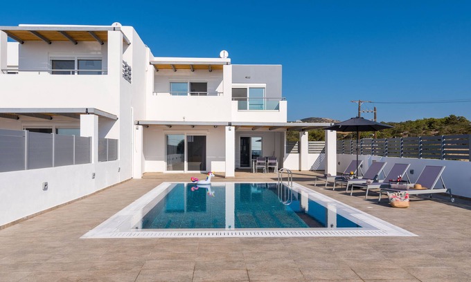 Gennadi House | South Beach Villas - 2 bedroom sea view with heated pool