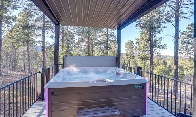 Spearfish House | South Dakota Retreat w/Hot Tub, Fire Pit & Grill!