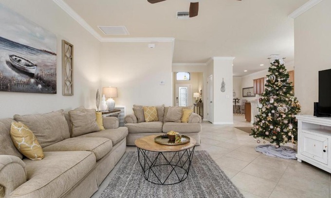 Bradenton House | South Facing Gated Community Long Term Rentals Available home