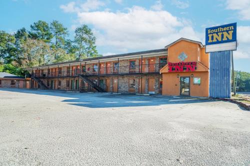 Walterboro - St. George Hotel | Southern Inn By OYO Walterboro I-95
