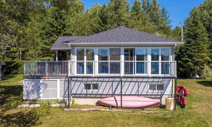 Saint-Remi-de-Tingwick Ski Chalet | Spa & Lake Access - Le Chic Shack des 3 lacs