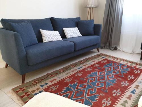 Vegueta Apartment | Spacious Apartment with Terrace in Las Palmas 80 sqm A/C