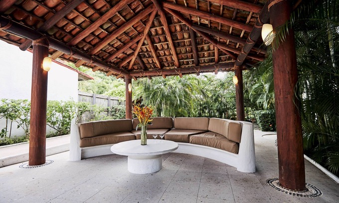 Playa Las Gatas House | Spacious 2/3/4/5 bedroom custom home in Punta Marina